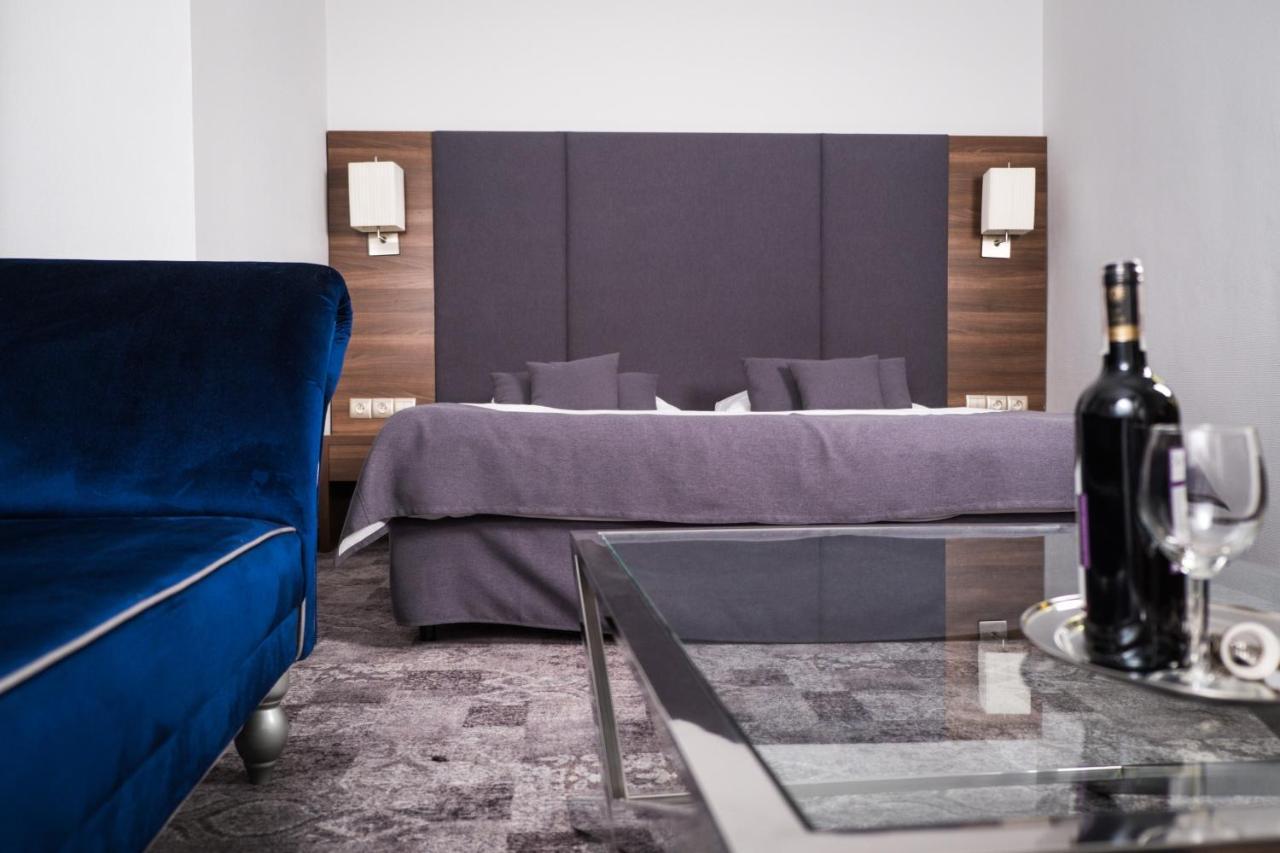 City Boutique Hotel Ζιελόνα Γκόρα Εξωτερικό φωτογραφία