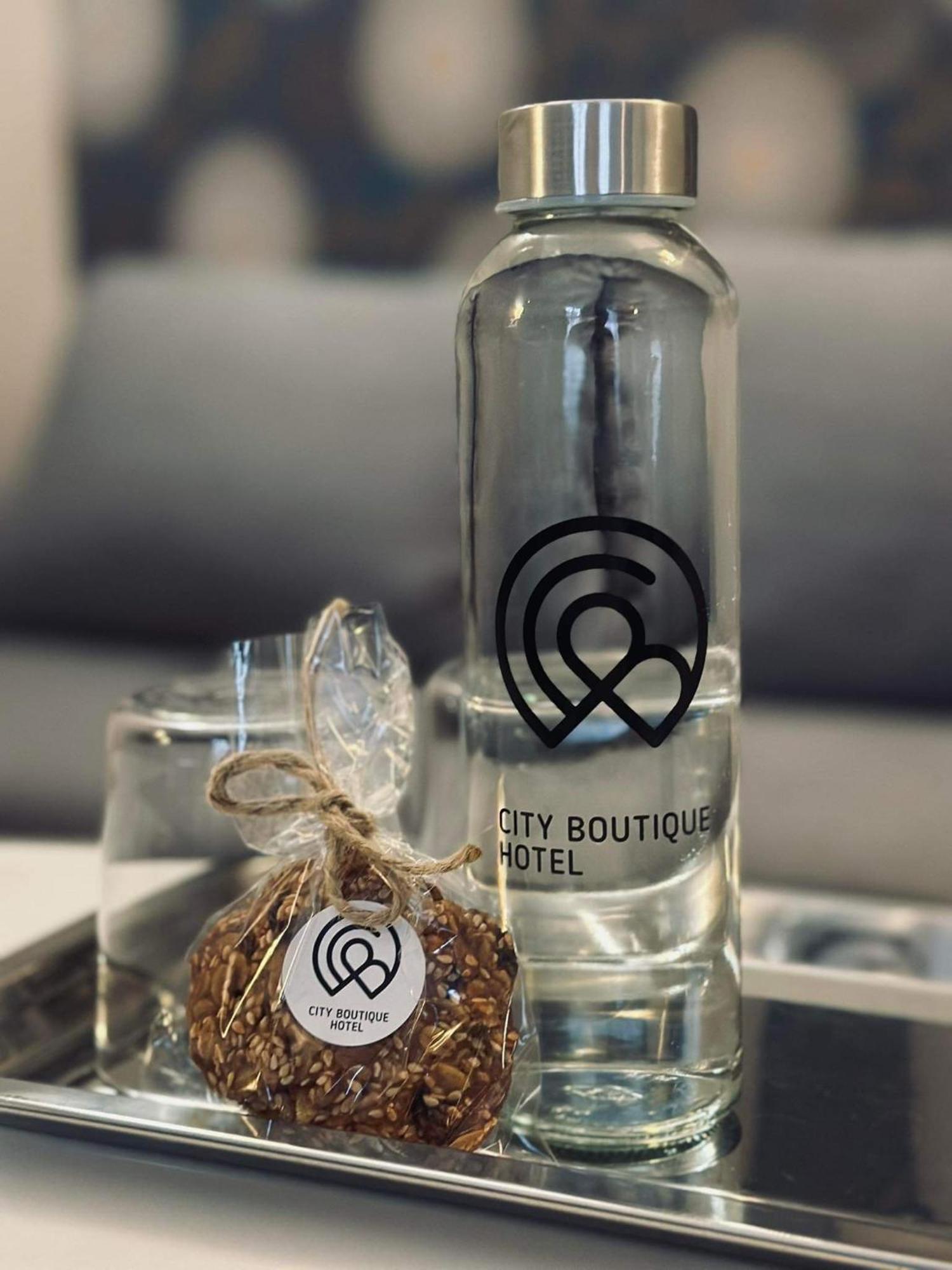 City Boutique Hotel Ζιελόνα Γκόρα Εξωτερικό φωτογραφία
