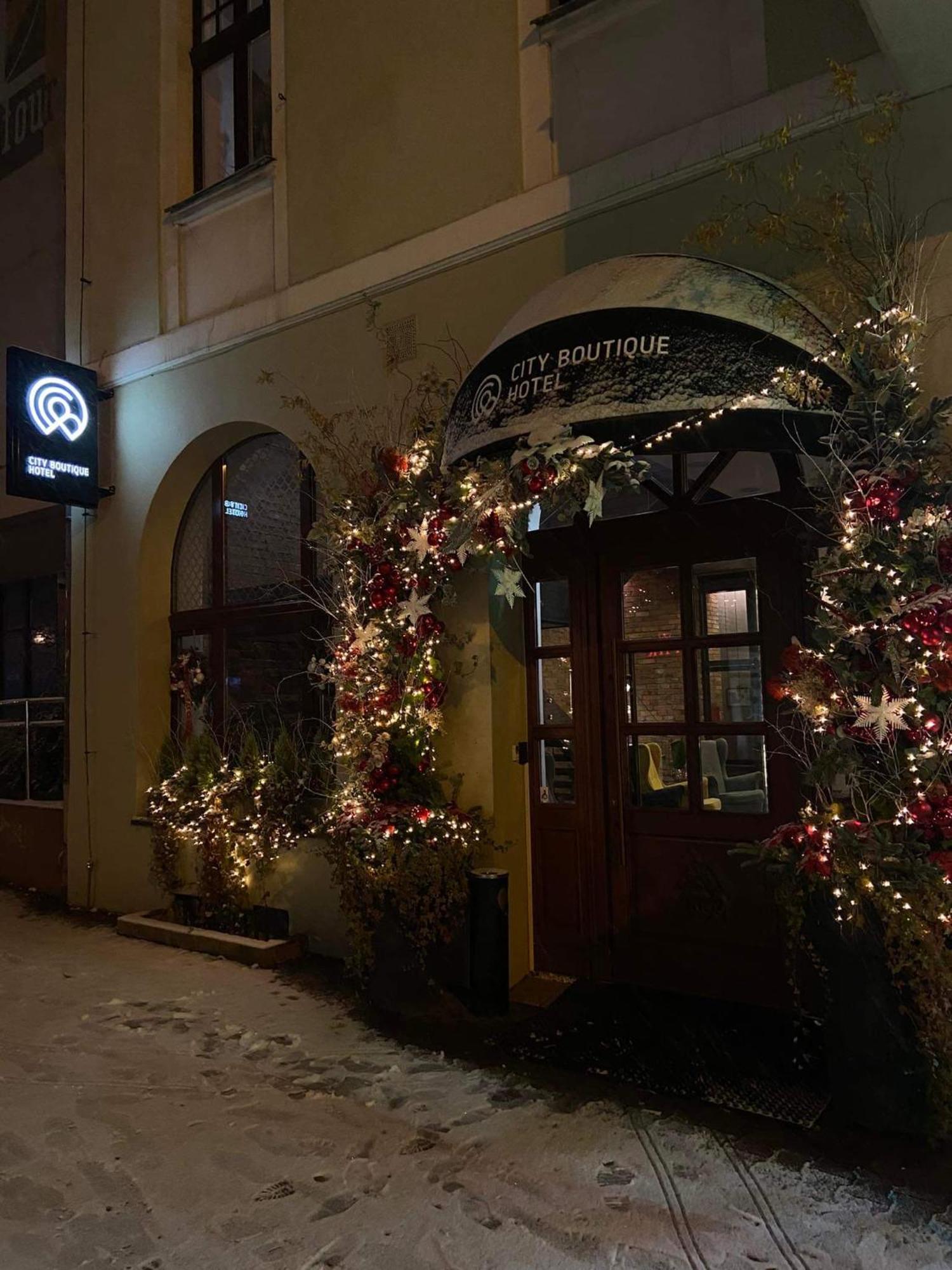 City Boutique Hotel Ζιελόνα Γκόρα Εξωτερικό φωτογραφία