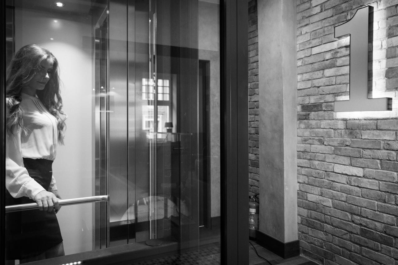 City Boutique Hotel Ζιελόνα Γκόρα Εξωτερικό φωτογραφία