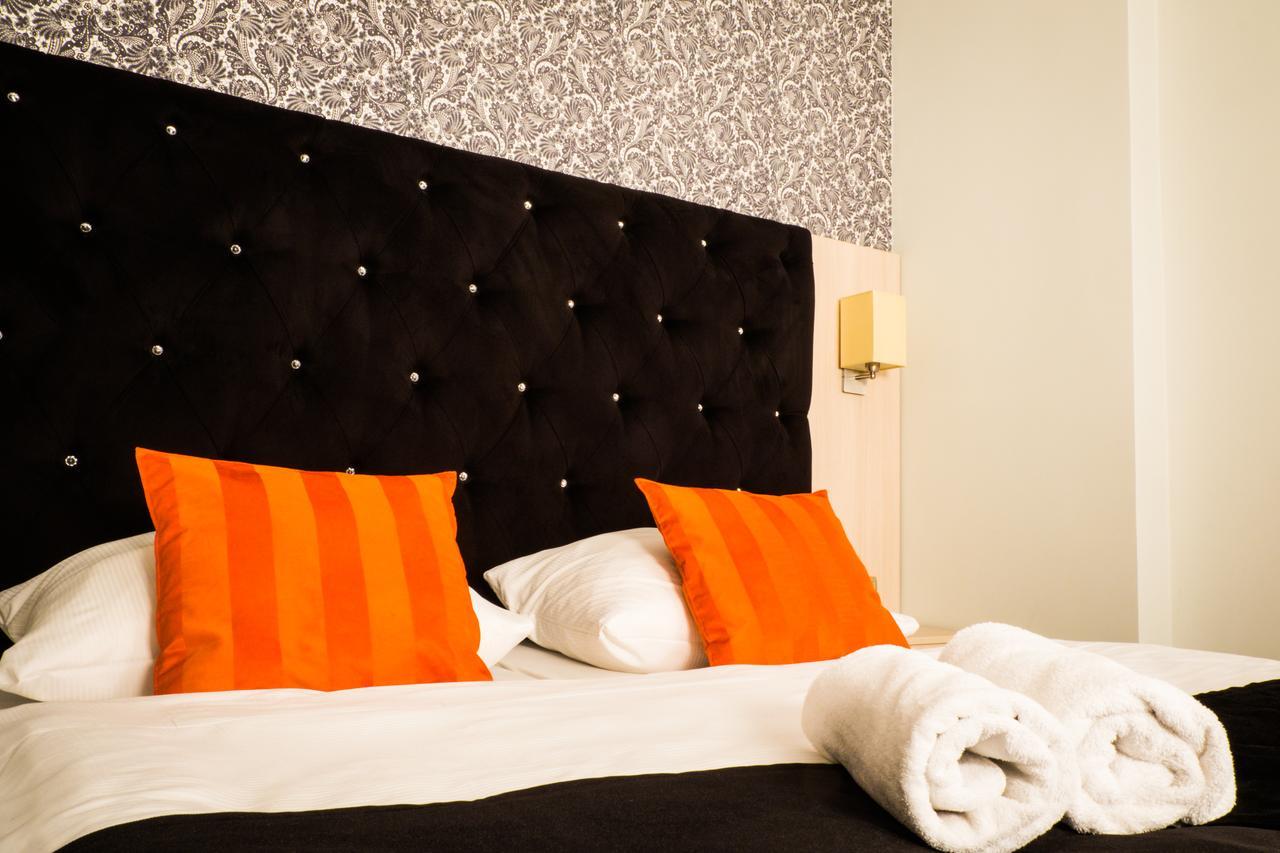 City Boutique Hotel Ζιελόνα Γκόρα Εξωτερικό φωτογραφία
