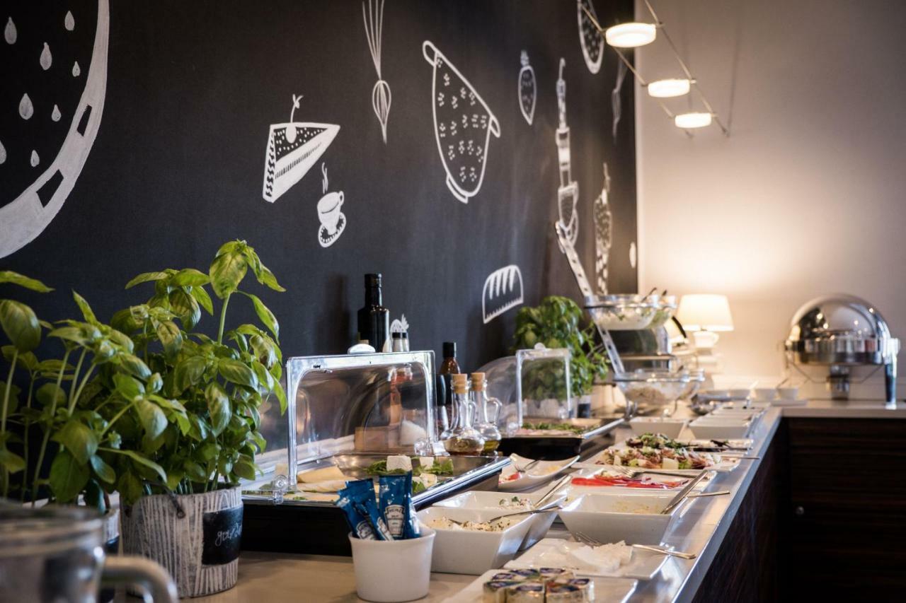 City Boutique Hotel Ζιελόνα Γκόρα Εξωτερικό φωτογραφία