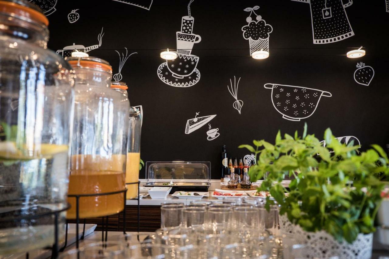 City Boutique Hotel Ζιελόνα Γκόρα Εξωτερικό φωτογραφία