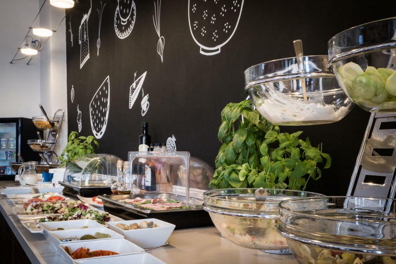 City Boutique Hotel Ζιελόνα Γκόρα Εξωτερικό φωτογραφία